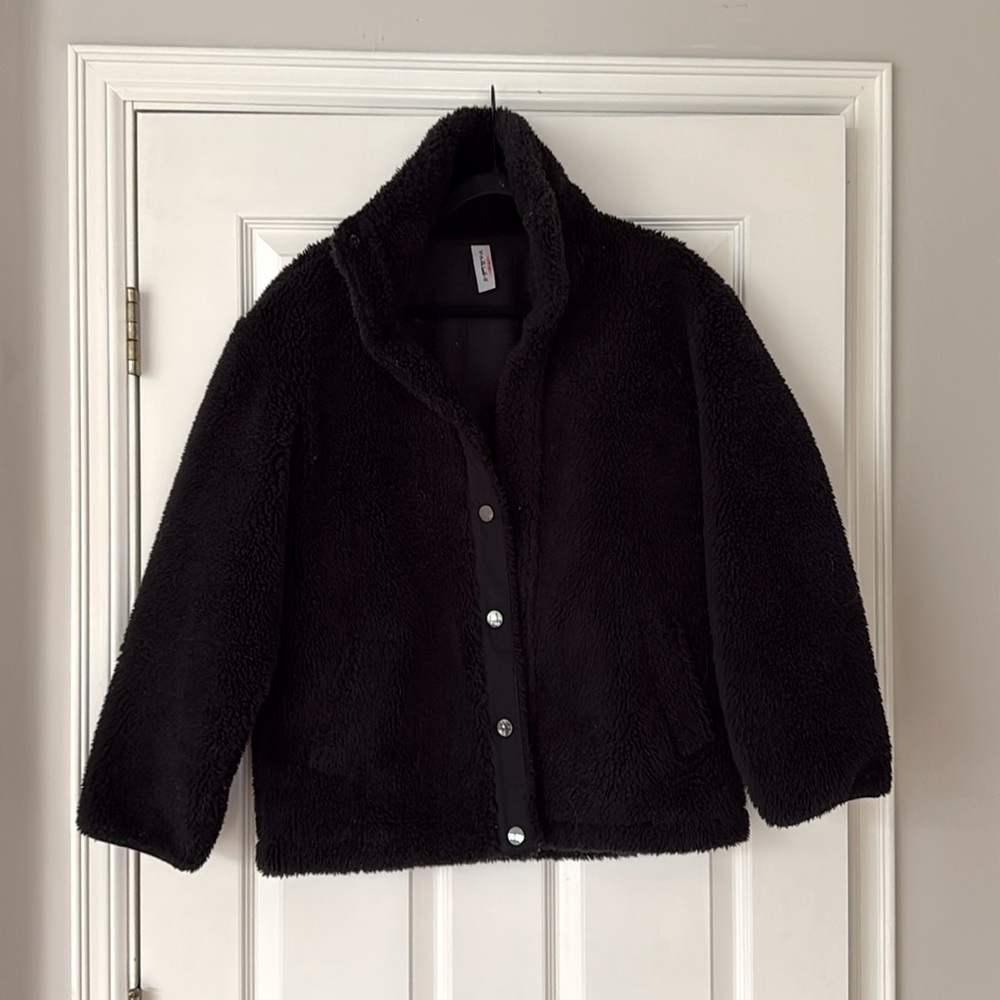 Varley Clemson Oversized Sherpa Jacket View 6